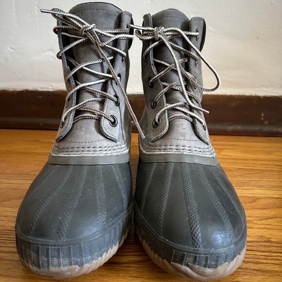 SOREL | Gray Cheyenne II Waterproof Insulated Snow Boots | Size 8 - Picture 3 of 6